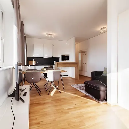 Apartament Boardinghouse Massing